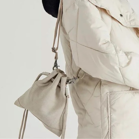 Free People Billie Suede Crossbody Bag NWT! - Picture 3 of 4